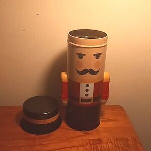 Metal Christmas nutcracker can